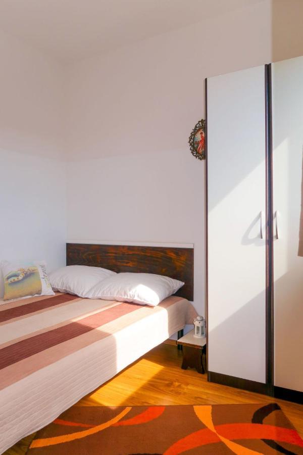 Apartment Andjelka - Krk310 By Interhome Malinska Exterior foto